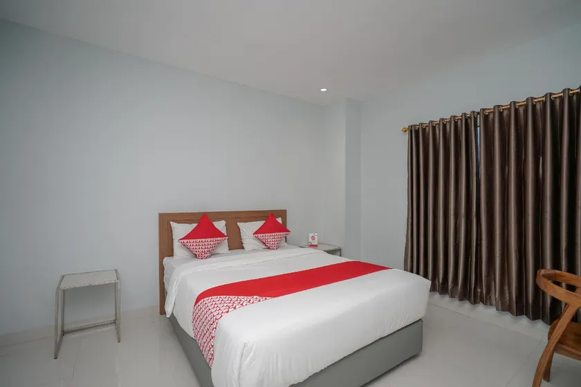 Express Inn - Image 1
