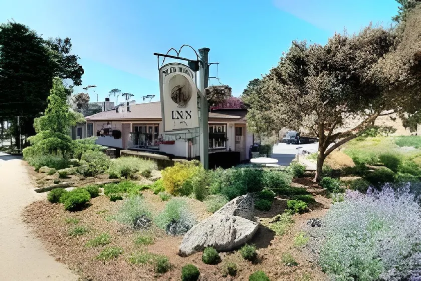 Deer Haven Inn - Image 1