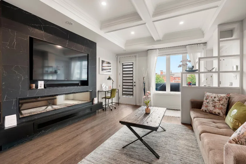 Etobicoke Suites - Image 1