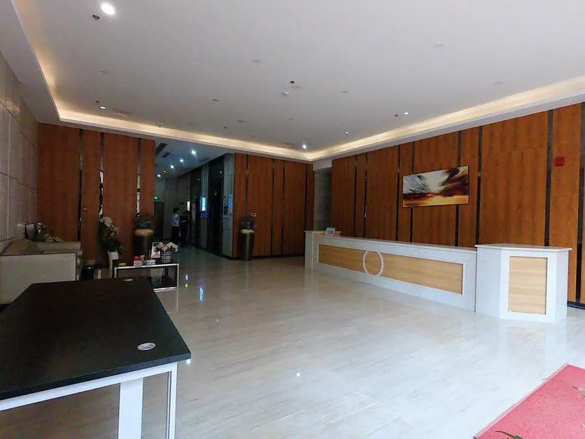 Blue Moon Hotel - Image 1