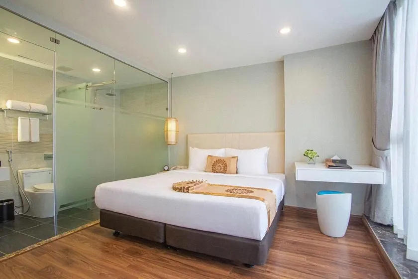 Bridge Lakeside Room For Rent Hanoi - Image 1