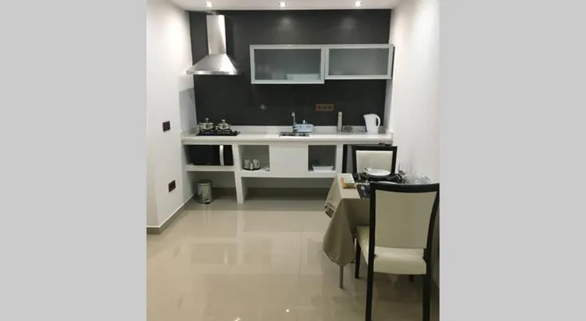 Studio GARAGE - Image 1