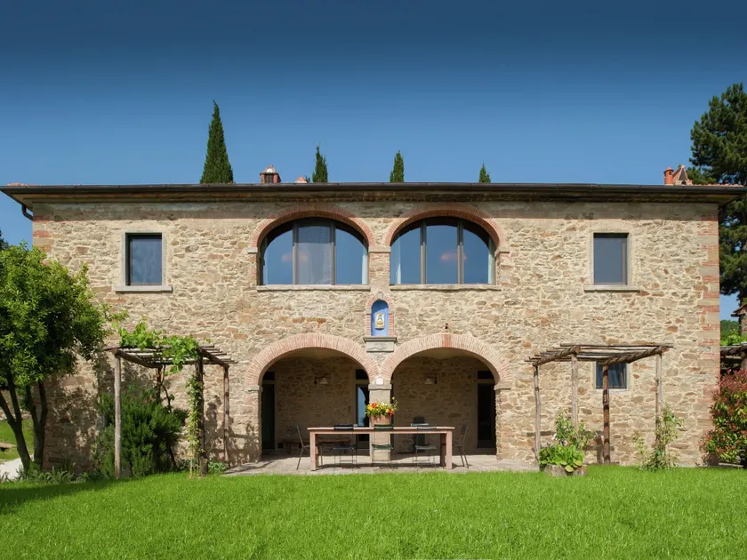 Ritzy Villa on a Wine Estate in Arezzo with Pool - Image 1