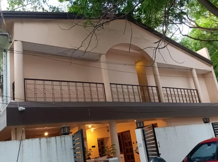 Le Grace Mansion - Image 1
