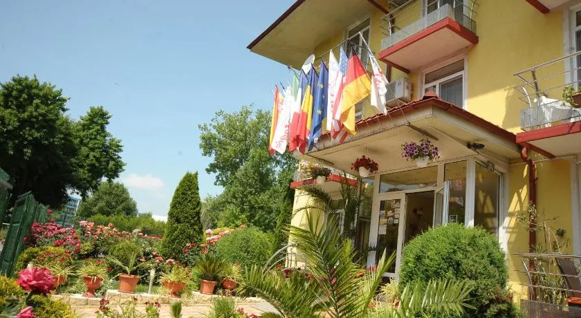Hotel Valul Magic - Image 1