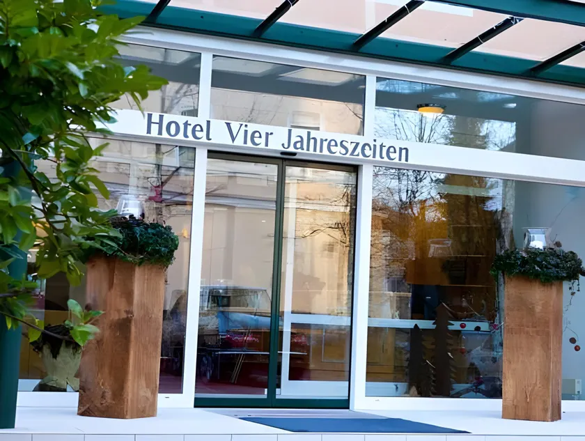 Hotel Vier Jahreszeiten - Image 1