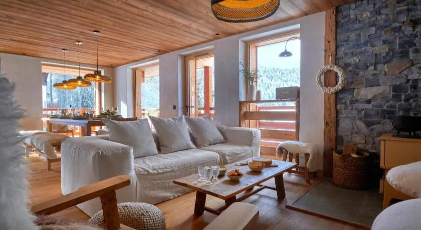 Chalet Palmer - OVO Network - Image 1