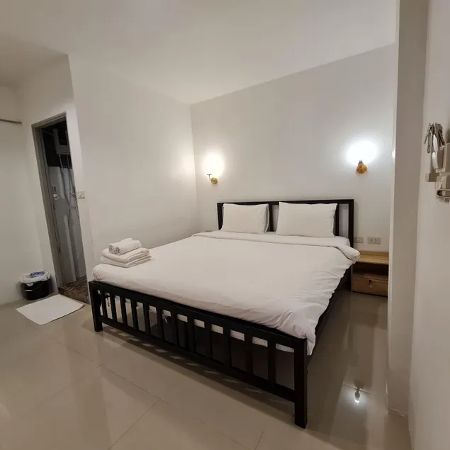 Chaweng best hotel and hostel samui - Image 1