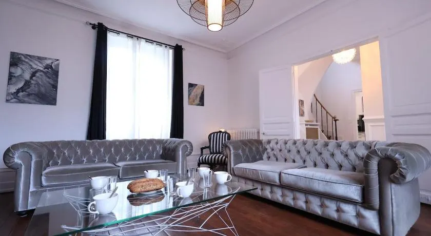 E Le clos des lumières, maison 13 pers avec jardin - Image 1