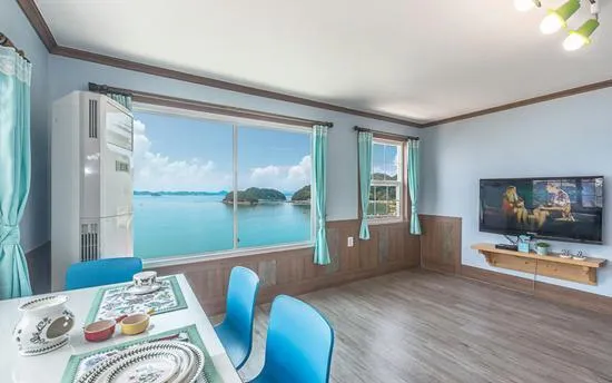 Yeosu Noeulgwa Bada Pool Villa - Image 1