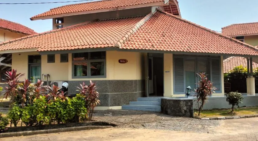 Villa Beach Anyer 2 - Image 1