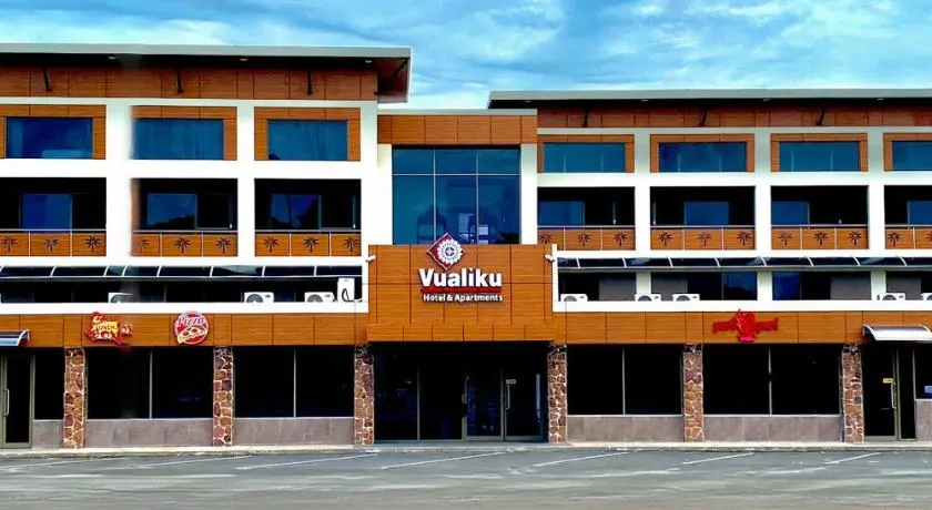 Vualiku Hotel & Apartments - Image 1
