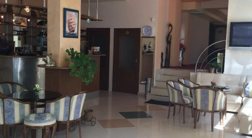 Family hotel Dramchev - Image 1