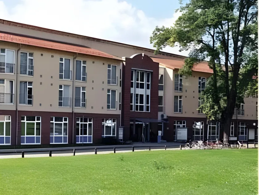 Hotel & Restaurant am Schlosspark - Image 1
