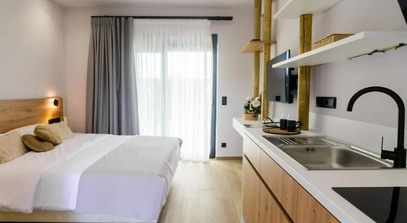 Aura Otto Luxury Living - Image 1
