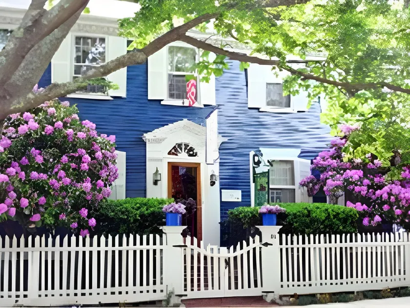 William's Grant Inn Bed and Breakfast - Image 1
