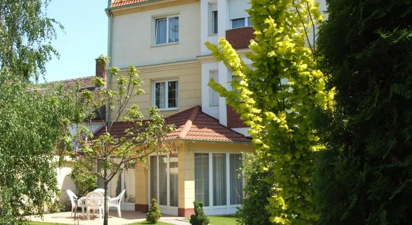 Korona Panzió - Image 1