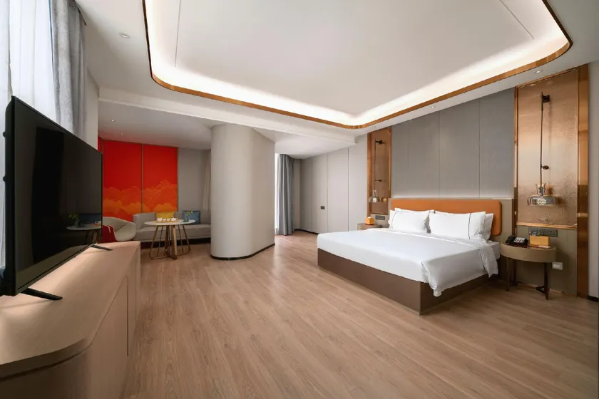 Ramada Encore by Wyndham-Guangzhou Baiyun Railway Station-International Clothing Market Flagship Hotel - Image 1