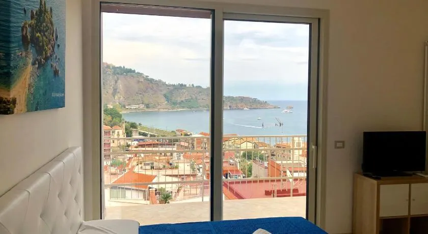 Taormina Wonderful Solarium - Image 1