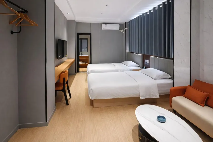Wushan Huangting Business Hotel (Municipal Square Branch) - Image 1