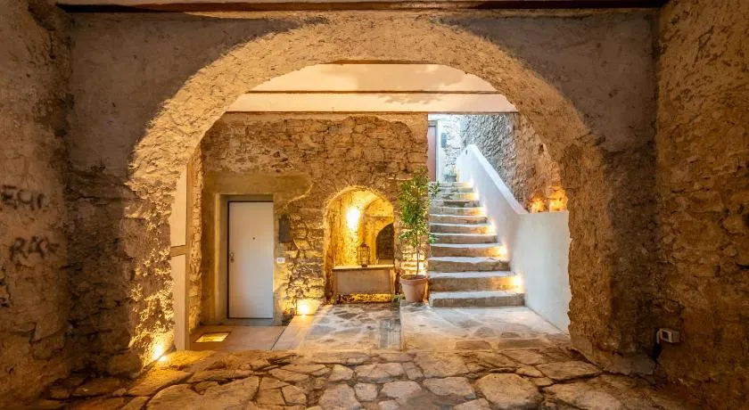 Rocha Suites - Image 1