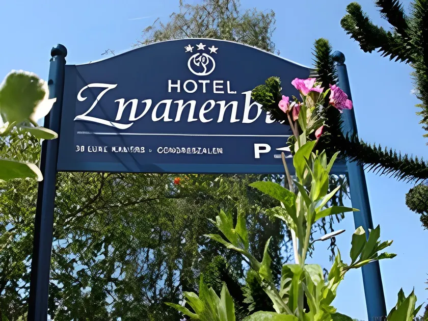 Hotel Zwanenburg Amsterdam Airport - Image 1