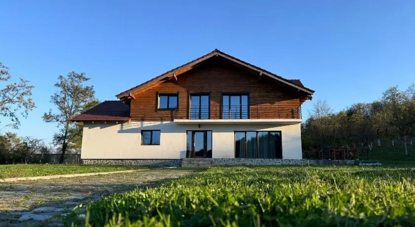 Pensiunea Lili’s House - Image 1