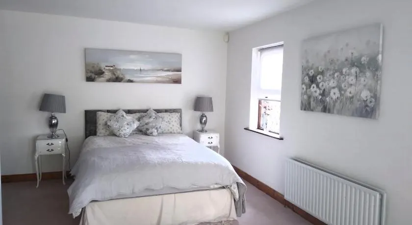 The Wandering Donkey Guest House - Image 1