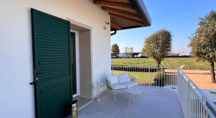Emilia381 Suite - Image 1