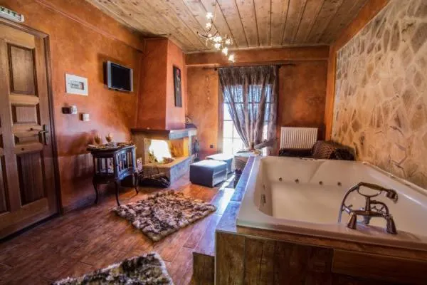 Enthymio Suites - Image 1