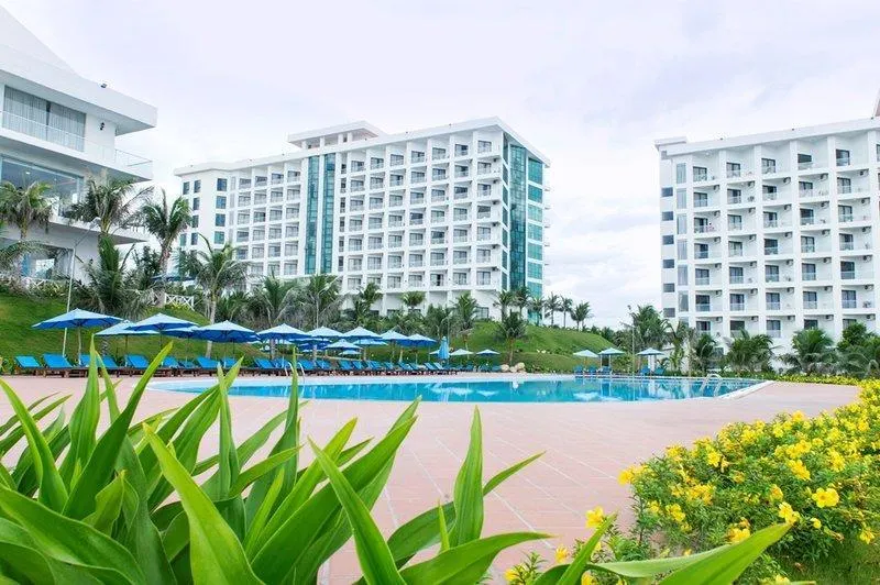 Golden Peak Resort & Spa - Image 1