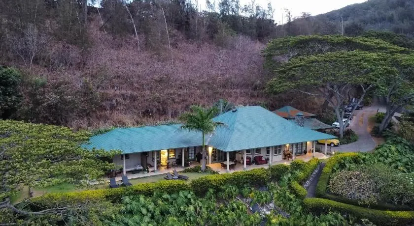 Iao Valley Inn - Image 1