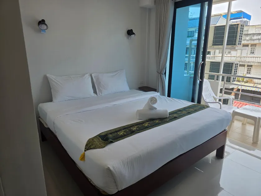 Chaytalay Station Hotel - Image 1