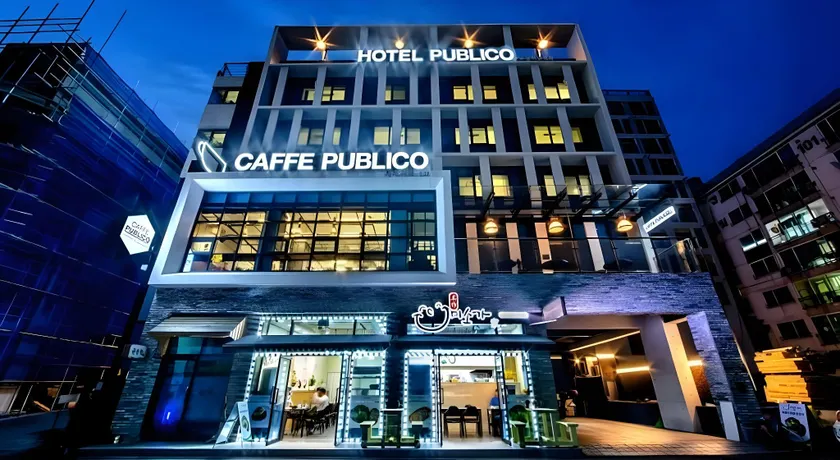 Publico Hotel - Image 1