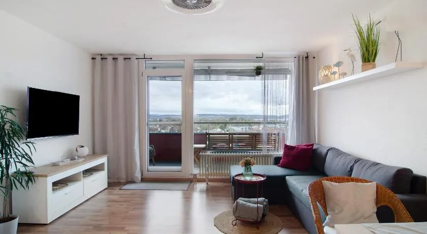 Ferienwohnung 'Weitblick' mit Seeblick, Balkon und WLAN - Image 1