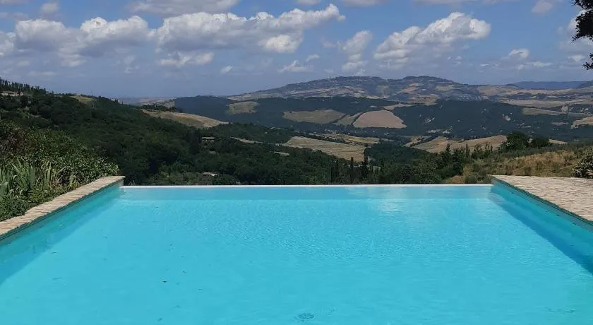 Toscana Autentica - Window to Tuscany, Casale XVI sec, Infinity Pool - Image 1