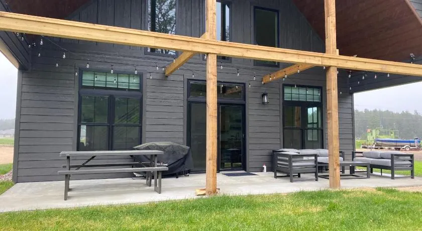 Bearded Buffalo Resort - Image 1