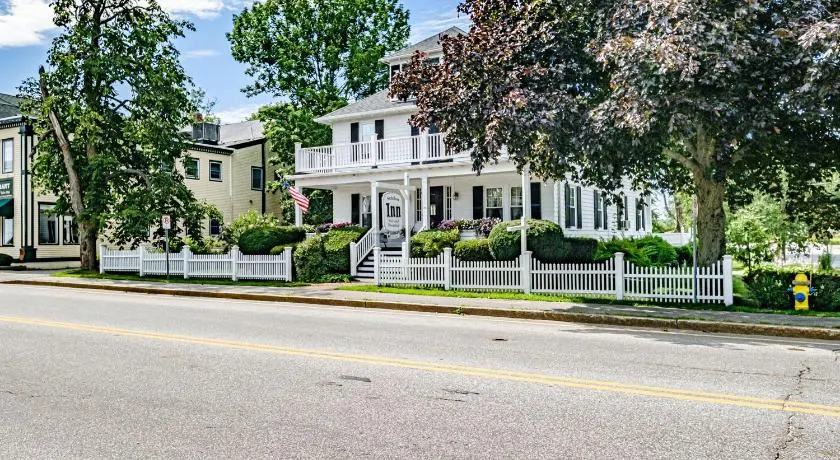The Nicholson Inn - Image 1