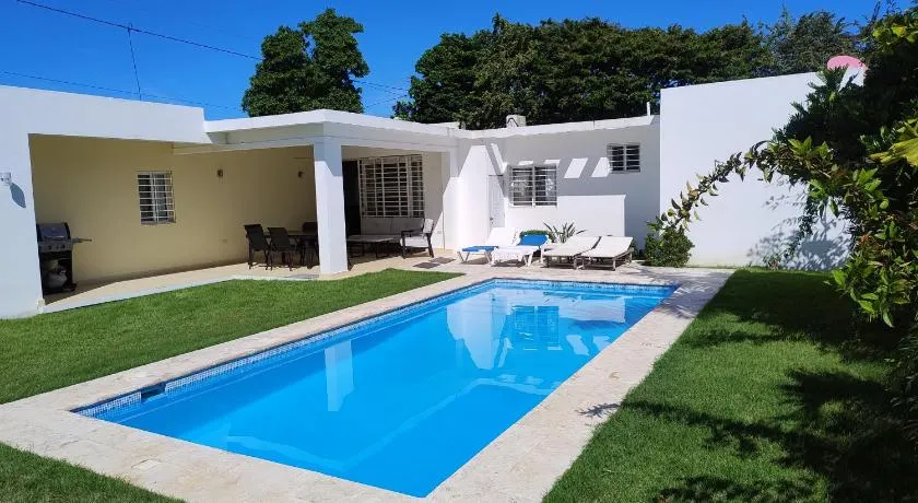 Villa Deluxe Costambar - Image 1