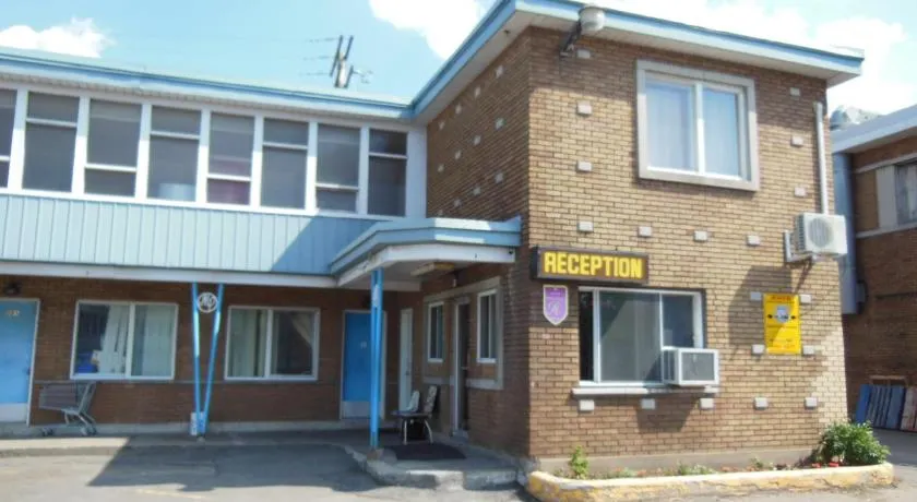 Motel Pierre - Image 1