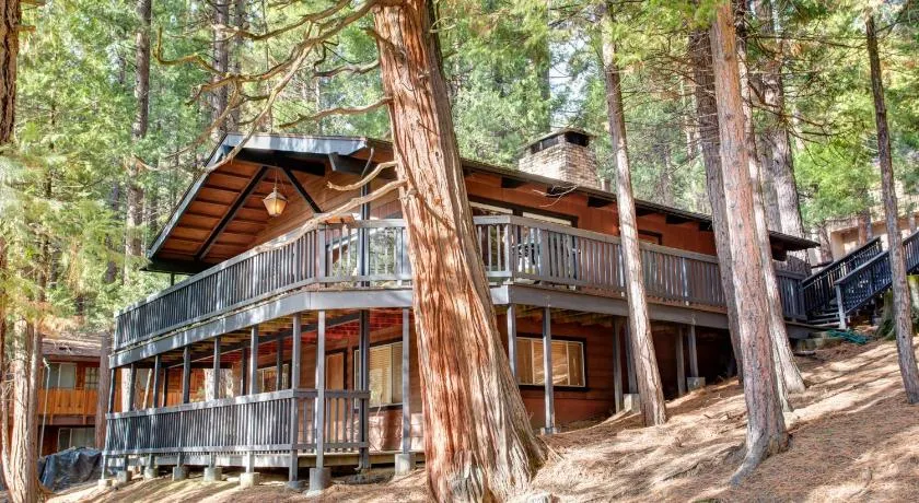 RedAwning Cabin 18B Hiltbrand Hangout - Image 1
