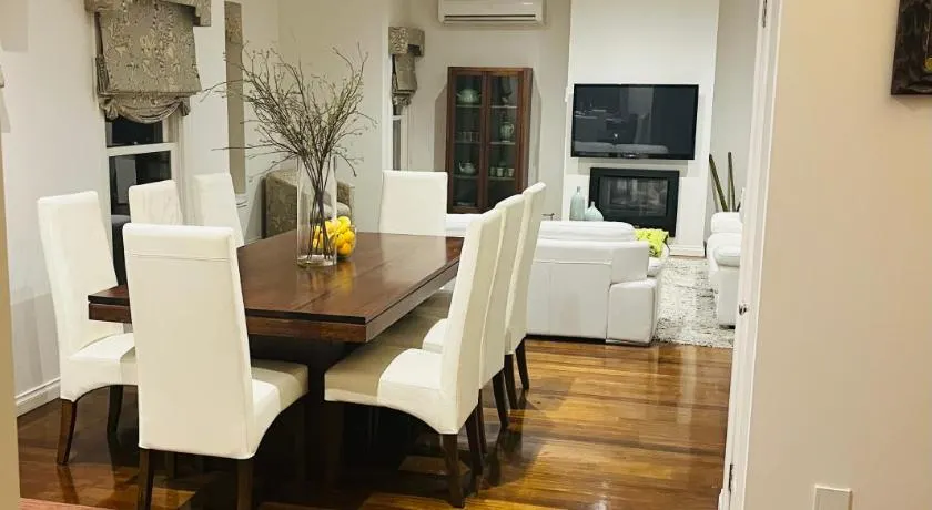Beautiful Home - Image 1