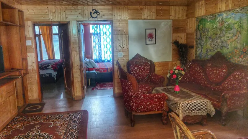 Moksh cottage Sajjla - Image 1