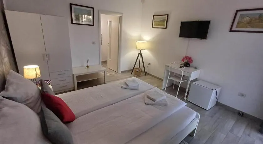 Neferprod Apartments - IS - CAM 01 - Image 1