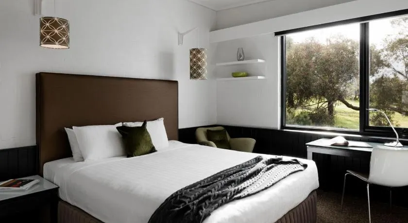Waurn Ponds Estate - Image 1