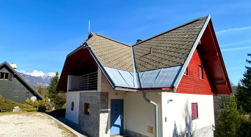 Bohinj Cozy Escape Holiday Home - Image 1