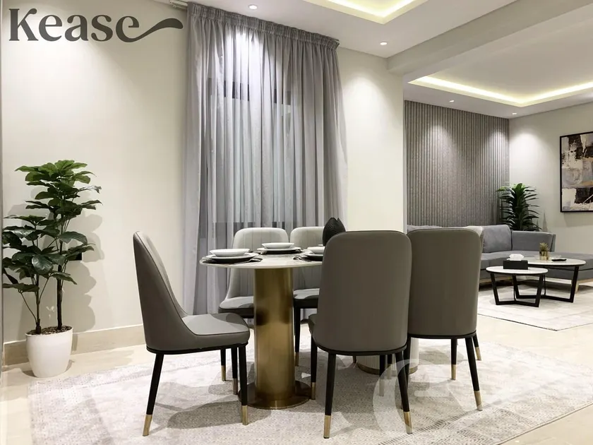 2 Kease Malqa - Royal Touch - Image 1