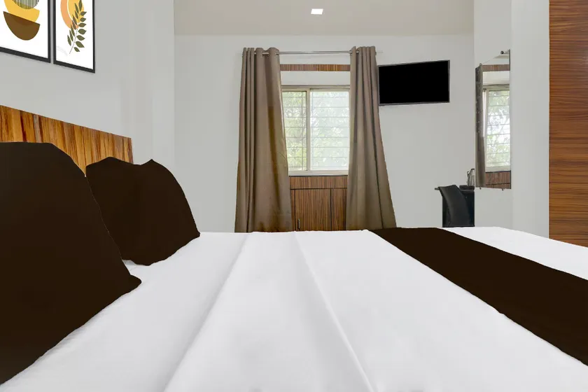 Hotel O Sai Inn - Image 1