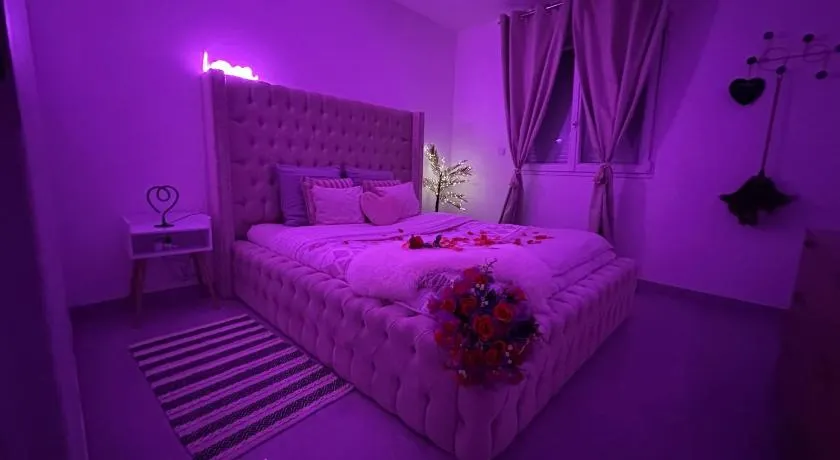 Suite Jacuzzi Giverny Paris - Image 1