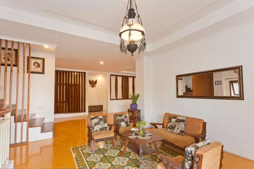 Ndalem Sardan close to JEC and Malioboro - Image 1